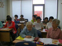 한글반 어르신들의 편지쓰기 대회 게시물 미리보기 사진